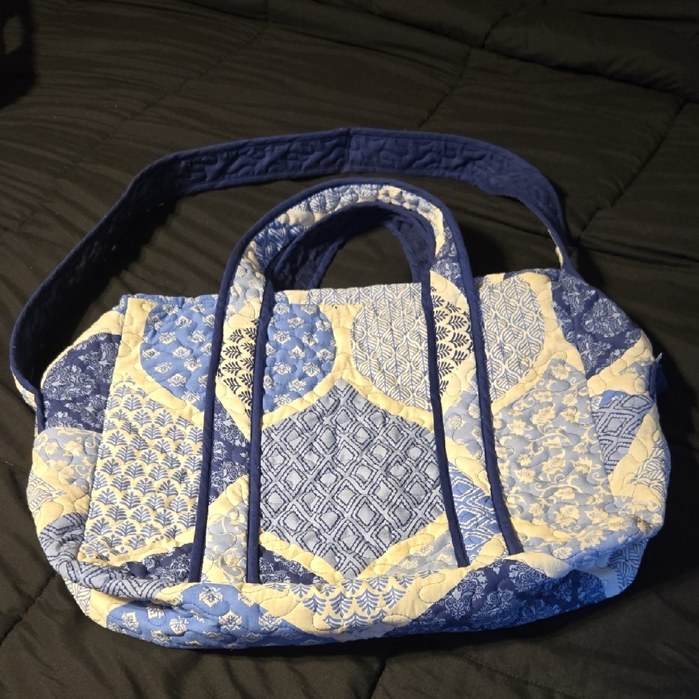 Blue and Cream Quilted Bag 🤍💙PRE OWNED